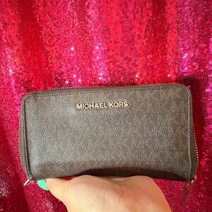Michael Kors Dark Brown Zip Wallet